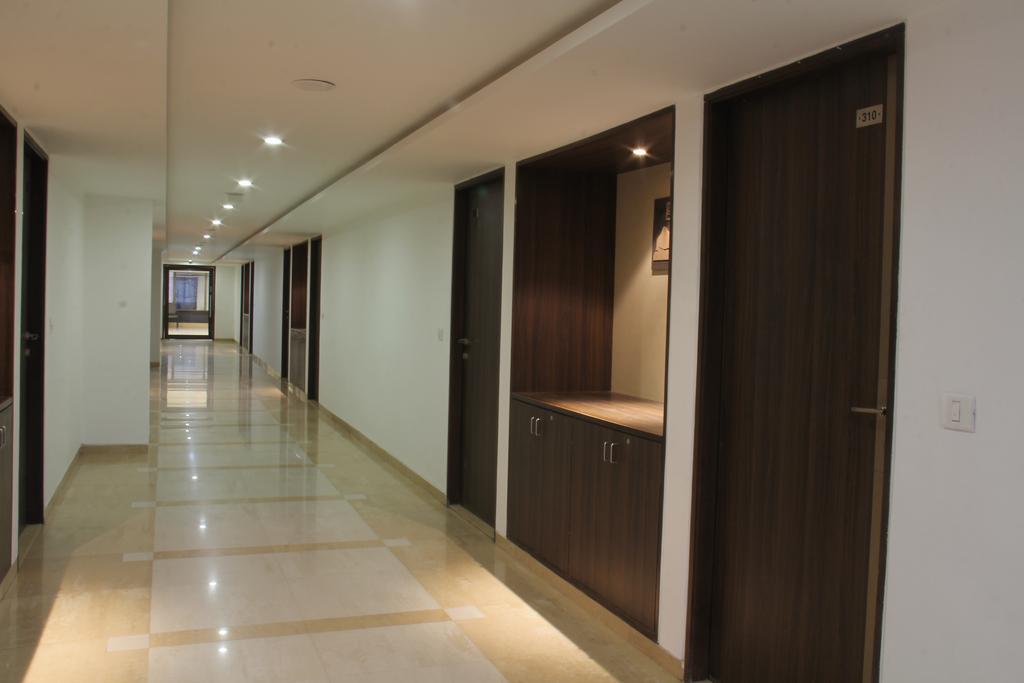 Hotel Platinum Residency Ahmedabad Exterior foto